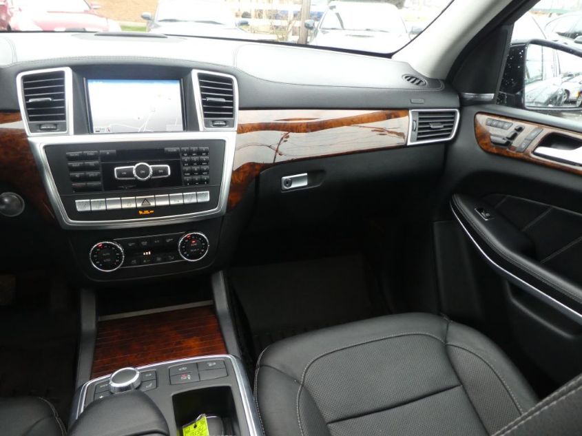 2015 MERCEDES-BENZ GL-CLASS GL 550 4JGDF7DE8FA440626