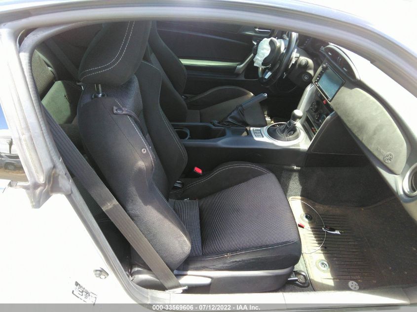 2017 TOYOTA 86 JF1ZNAA18H8702172