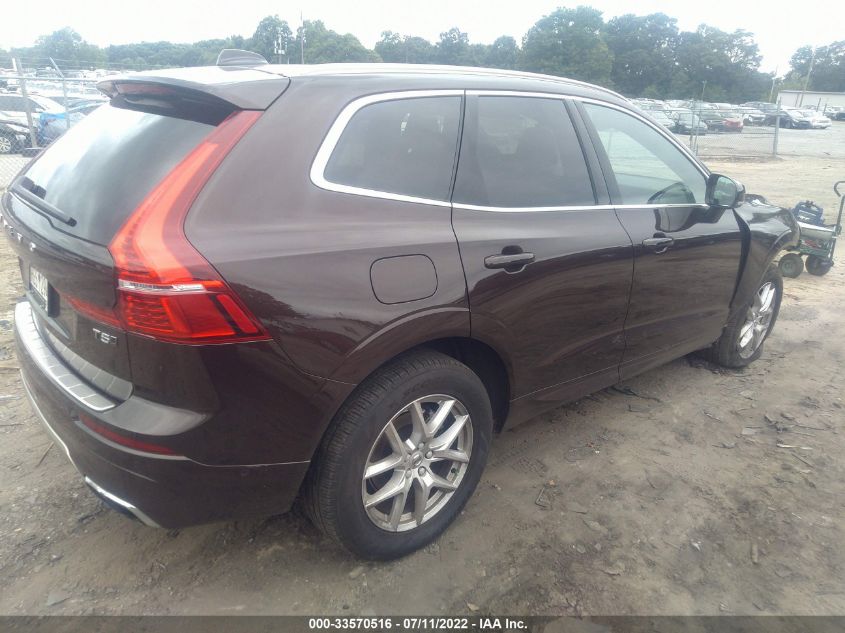 2018 VOLVO XC60 MOMENTUM LYV102RK6JB105666