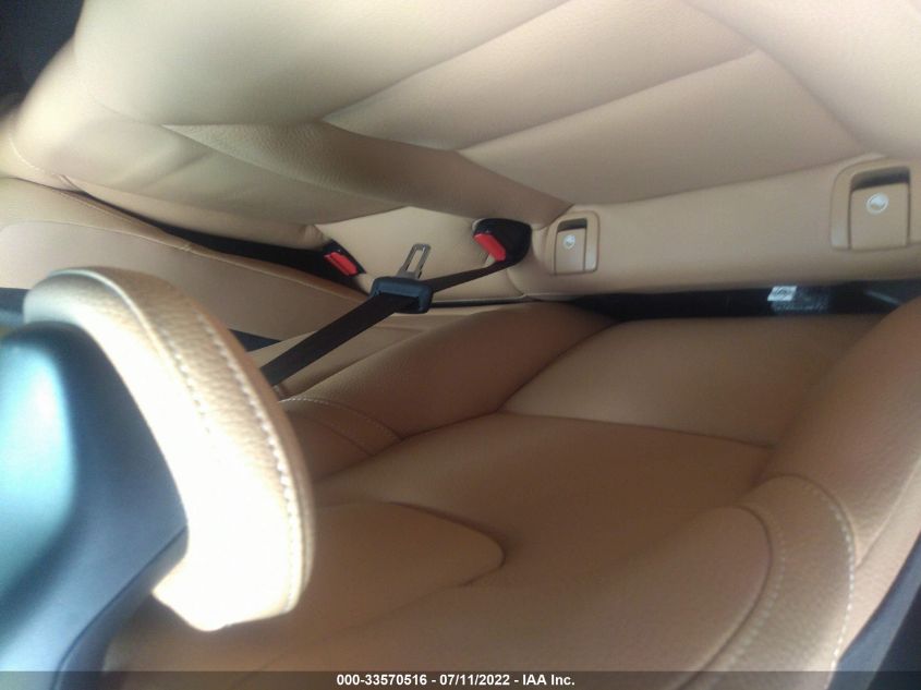 2018 VOLVO XC60 MOMENTUM LYV102RK6JB105666