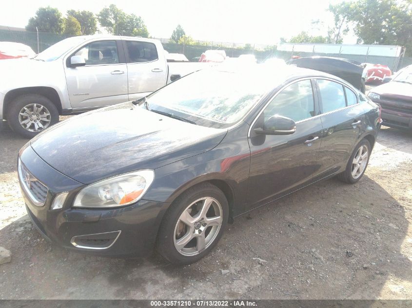 2013 VOLVO S60 T5 YV1612FSXD2206121