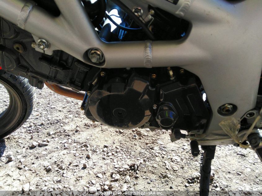 2000 SUZUKI SV650 JS1VP52AXY2100881