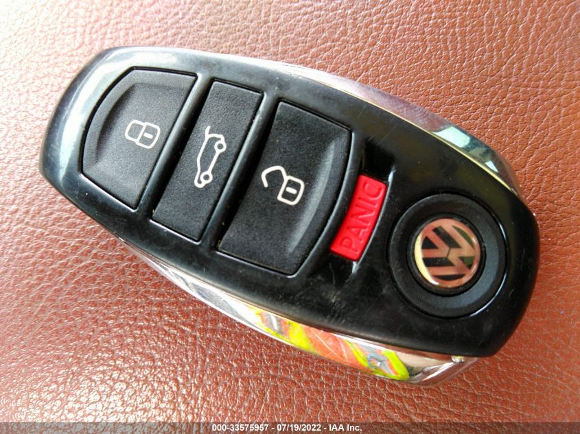 2015 VOLKSWAGEN TOUAREG LUX WVGEP9BPXFD006675