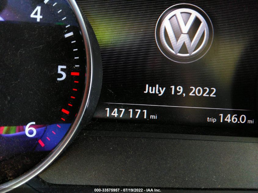 2015 VOLKSWAGEN TOUAREG LUX WVGEP9BPXFD006675