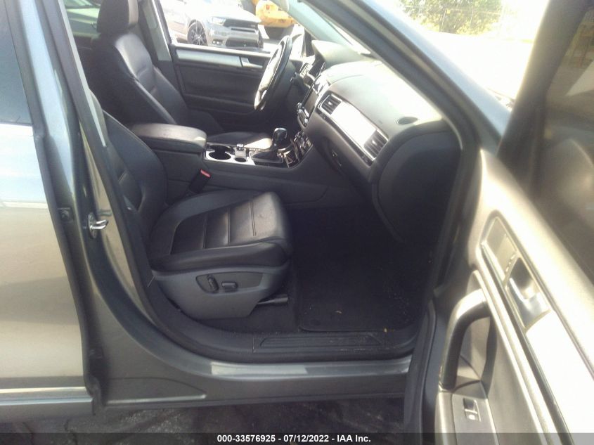 2013 VOLKSWAGEN TOUAREG SPORT WVGEF9BP5DD007913