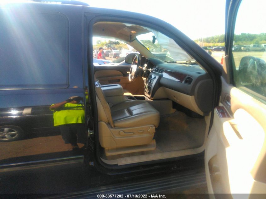 2013 GMC YUKON XL K1500 SLT 1GKS2KE74DR136772