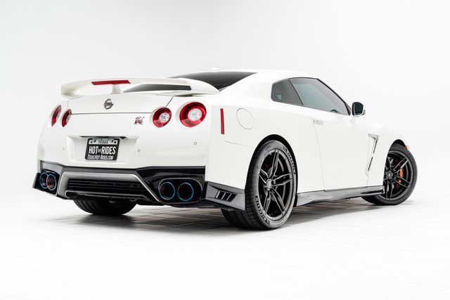 2017 NISSAN GT-R PREMIUM JN1AR5EF4HM820741