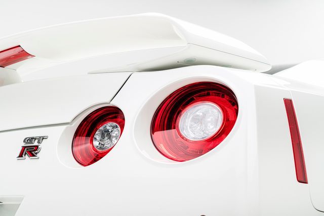 2017 NISSAN GT-R PREMIUM JN1AR5EF4HM820741