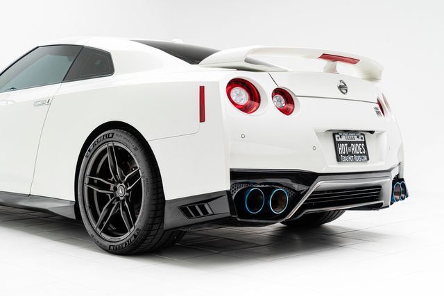 2017 NISSAN GT-R PREMIUM JN1AR5EF4HM820741