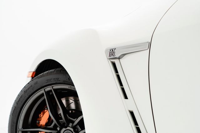2017 NISSAN GT-R PREMIUM JN1AR5EF4HM820741