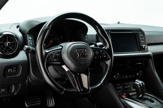 2017 NISSAN GT-R PREMIUM JN1AR5EF4HM820741