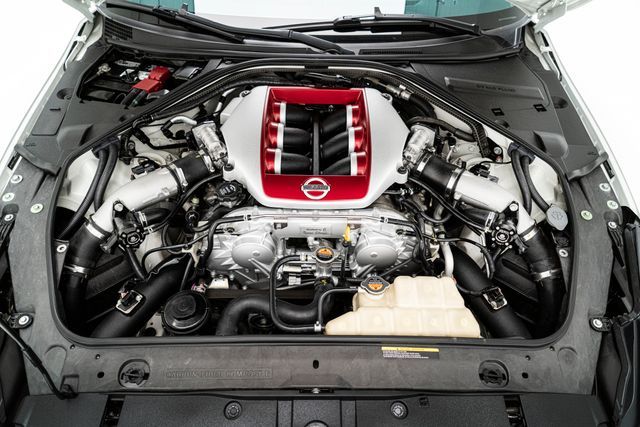 2017 NISSAN GT-R PREMIUM JN1AR5EF4HM820741