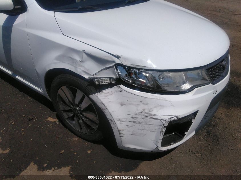 2013 KIA FORTE KOUP EX KNAFU6A25D5667203