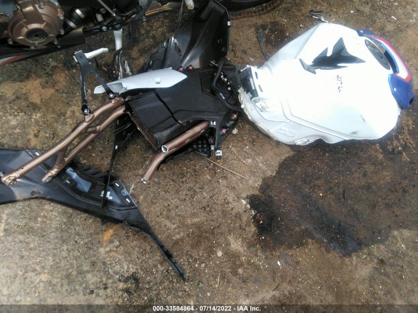 2022 BMW S 1000 RR WB10E2300N6F76541