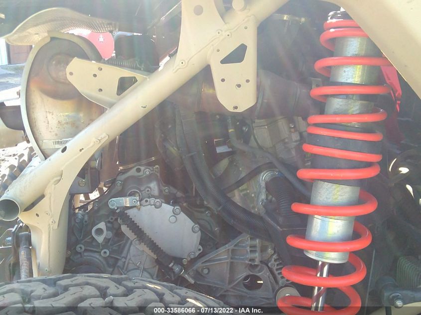 2021 CAN-AM MAVERICK 3JBVNAV44MK005549