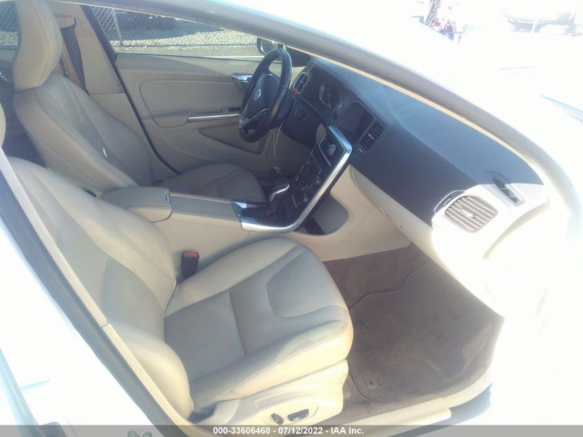 2015 VOLVO S60 T5 PREMIER YV1612TB7F1310952