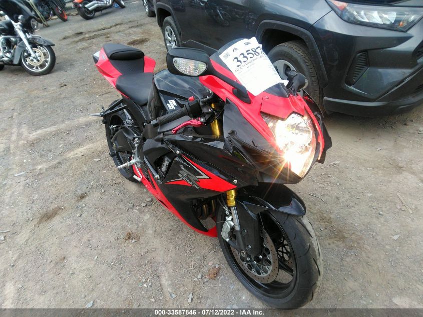 2014 SUZUKI GSX-R750 JS1GR7MA7E2101221