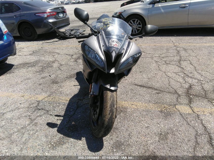 2016 YAMAHA YZFR6 C JYARJ16Y0GA011216