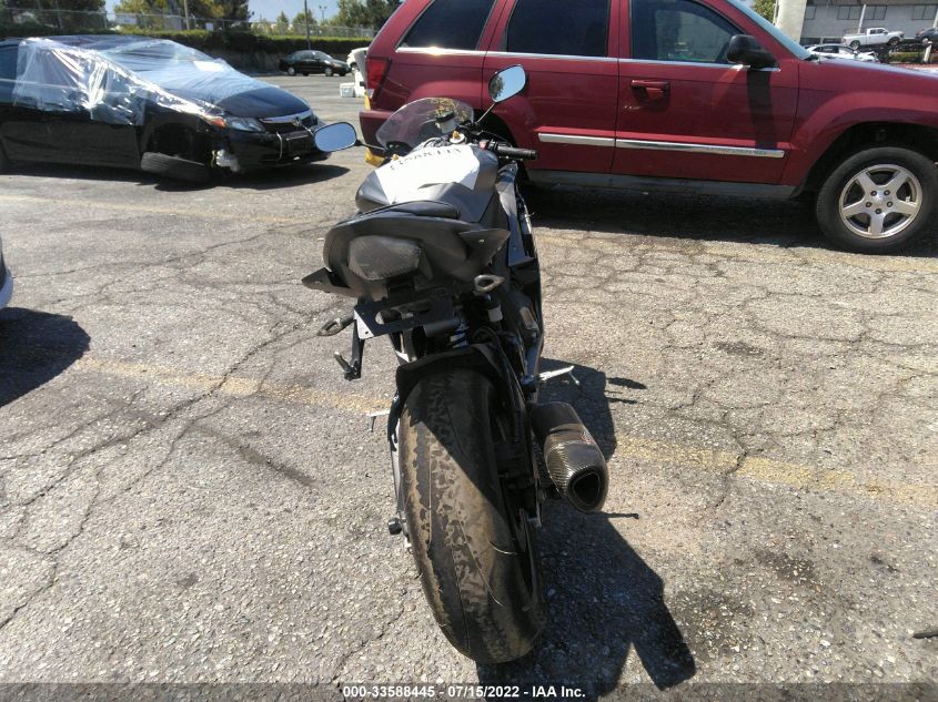 2016 YAMAHA YZFR6 C JYARJ16Y0GA011216