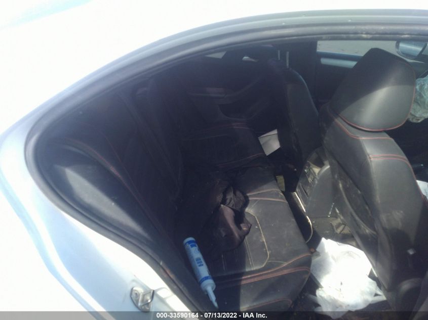 2013 VOLKSWAGEN GLI AUTOBAHN W/NAV 3VW467AJ9DM375692