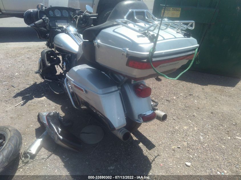 2015 HARLEY-DAVIDSON FLHTK ULTRA LIMITED 1HD1KEL34FB643433