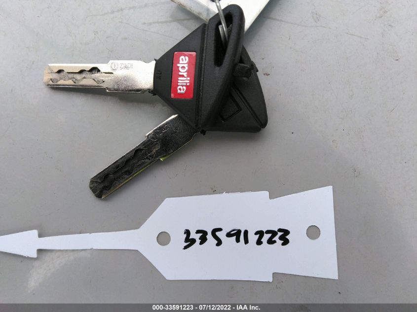 2021 APRILIA RSV4 1100 ZD4KYUA05MS000128