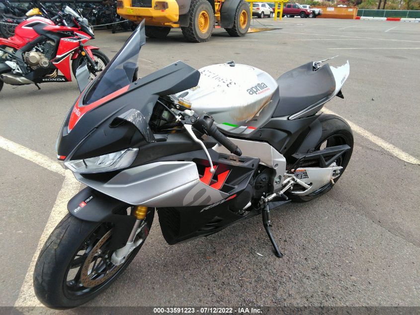 2021 APRILIA RSV4 1100 ZD4KYUA05MS000128