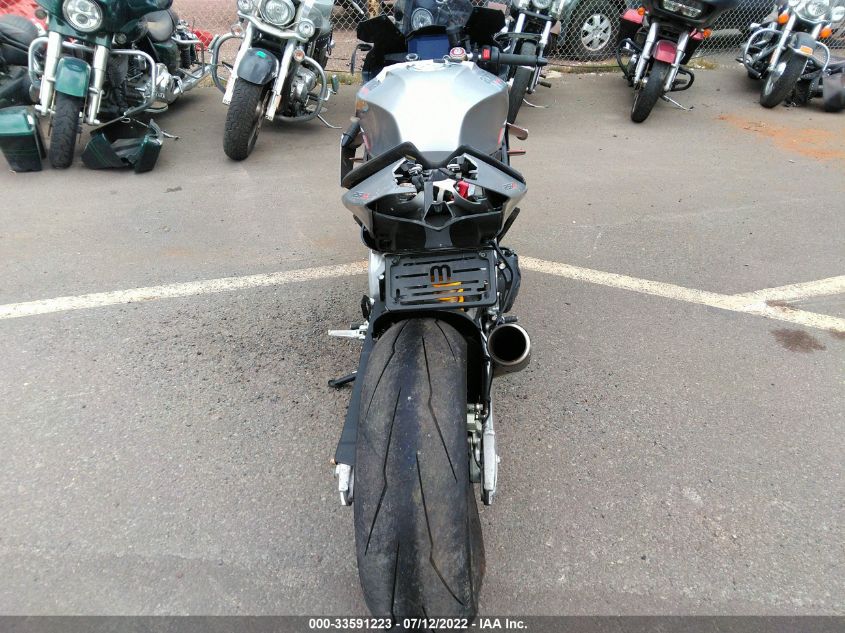 2021 APRILIA RSV4 1100 ZD4KYUA05MS000128