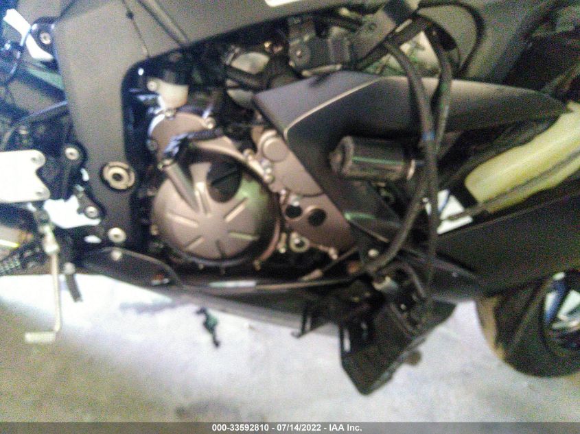 2015 KAWASAKI ZX636 E JKBZXJE18FA016644