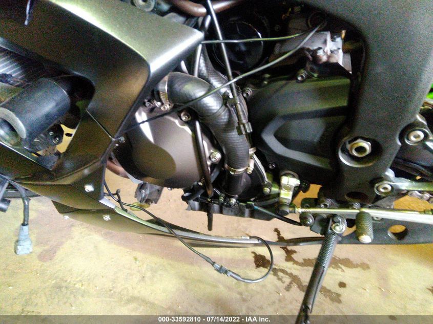 2015 KAWASAKI ZX636 E JKBZXJE18FA016644