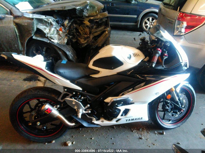 2019 YAMAHA YZFR3 A MH3RH18Y9KK002547