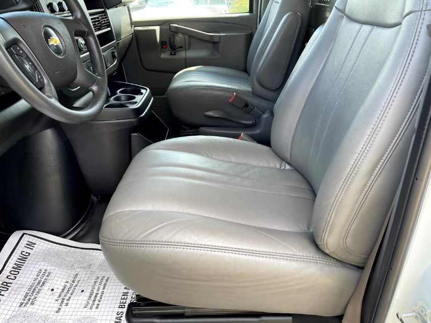2019 CHEVROLET EXPRESS G2500 1GCWGAFP8K1249255