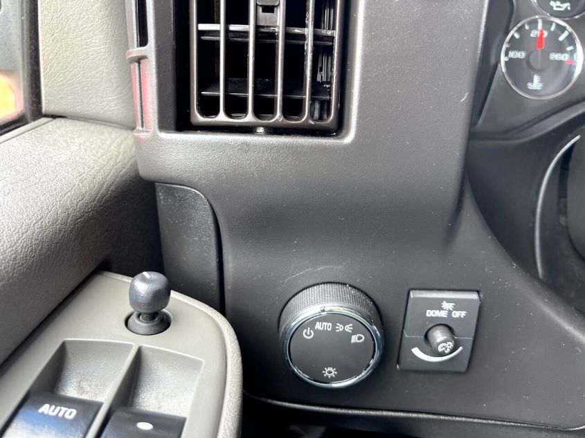 2019 CHEVROLET EXPRESS G2500 1GCWGAFP8K1249255