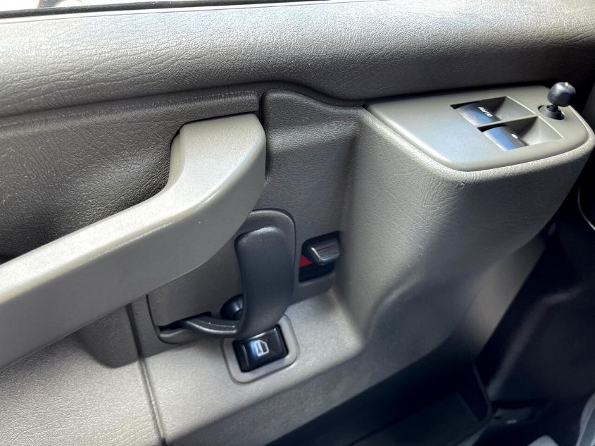 2019 CHEVROLET EXPRESS G2500 1GCWGAFP8K1249255