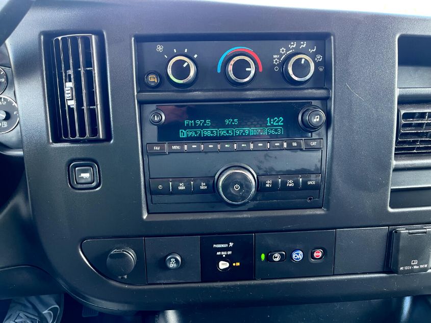 2019 CHEVROLET EXPRESS G2500 1GCWGAFP8K1249255