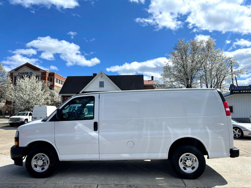 2019 CHEVROLET EXPRESS G2500 1GCWGAFP8K1249255