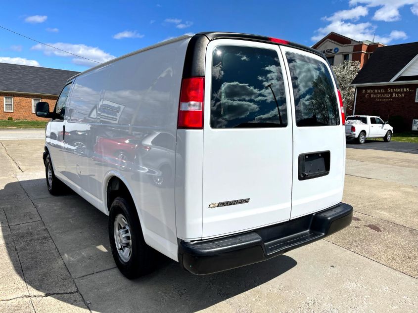 2019 CHEVROLET EXPRESS G2500 1GCWGAFP8K1249255