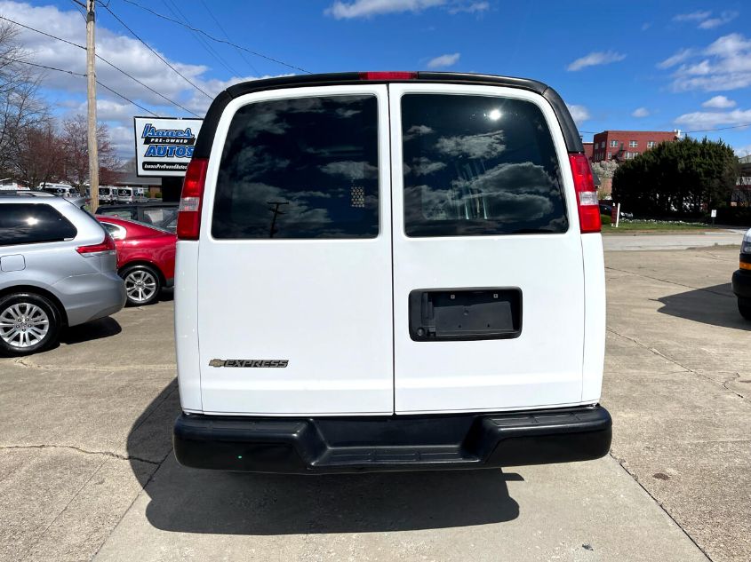 2019 CHEVROLET EXPRESS G2500 1GCWGAFP8K1249255