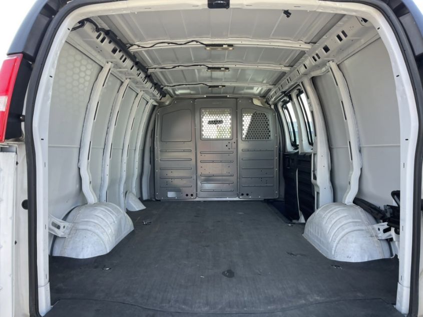 2019 CHEVROLET EXPRESS G2500 1GCWGAFP6K1364646