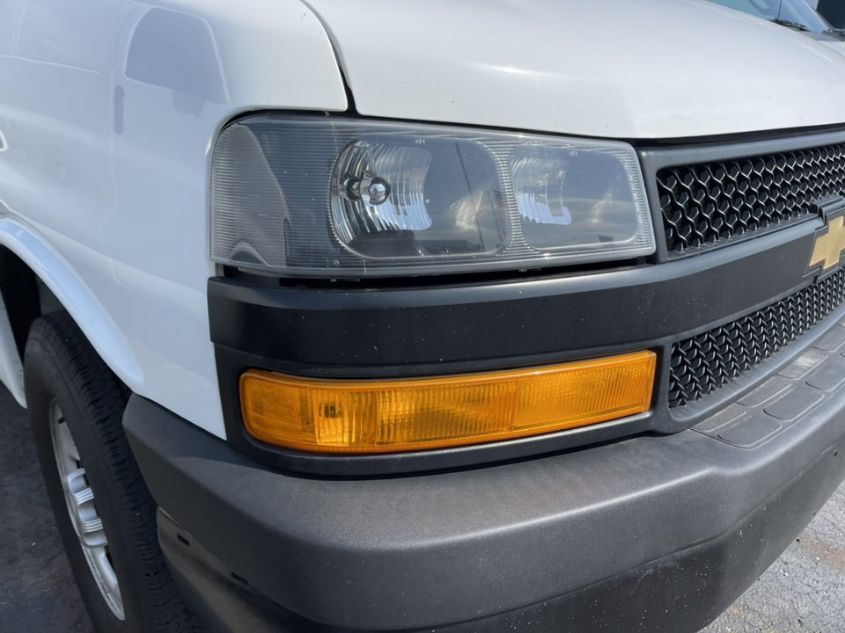 2019 CHEVROLET EXPRESS G2500 1GCWGAFP6K1364646