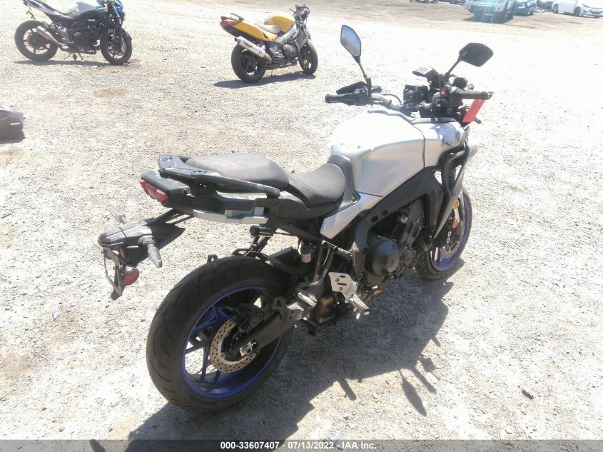 2022 YAMAHA MTT09 GT JYARN74Y2NA000385
