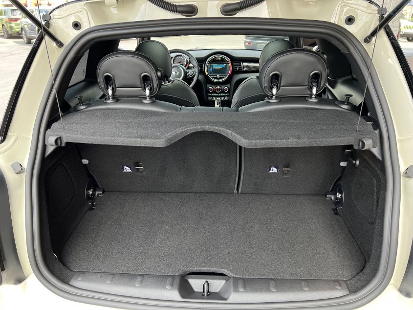 2021 MINI COOPER S WMWXR5C07M2N64037