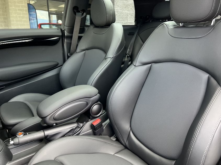 2021 MINI COOPER S WMWXR5C07M2N64037