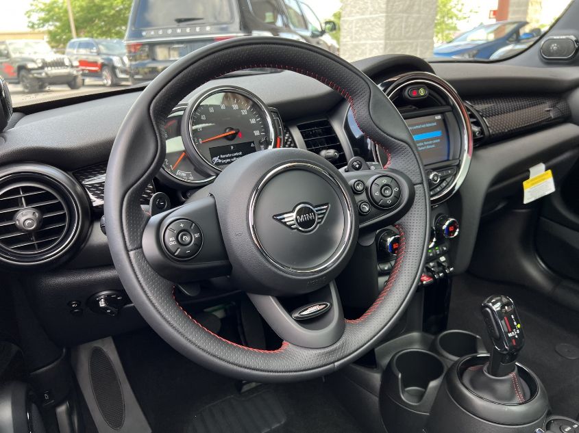 2021 MINI COOPER S WMWXR5C07M2N64037