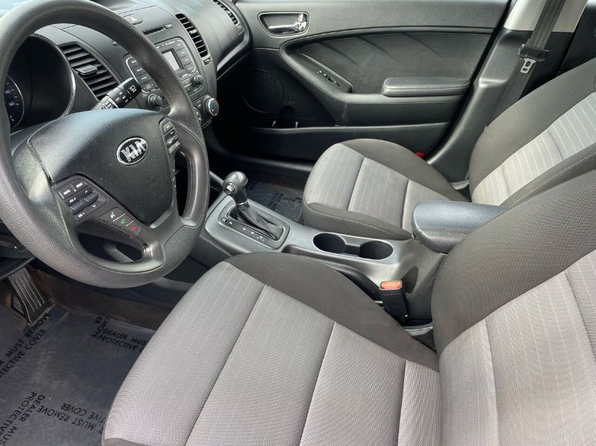 2016 KIA FORTE 5-DOOR LX KNAFK5A84G5643516