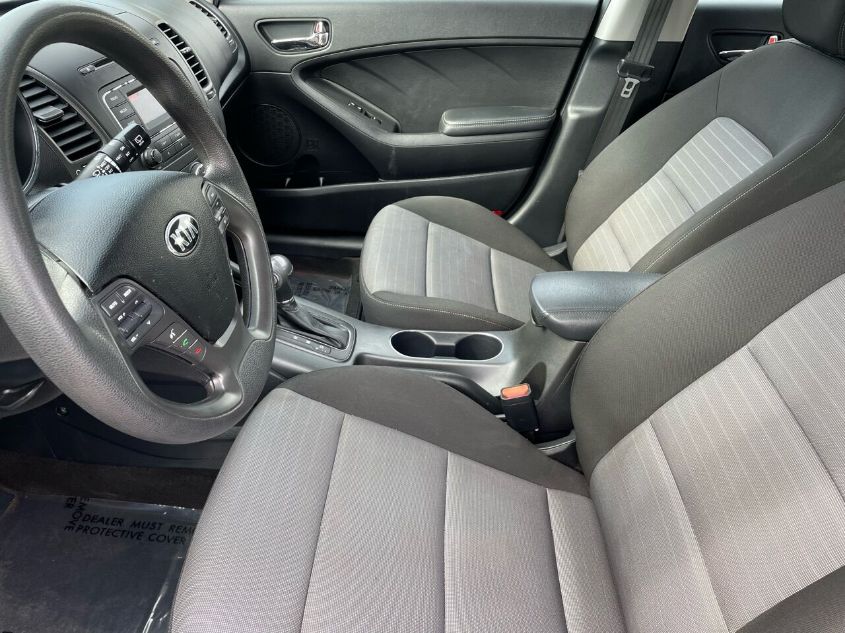 2016 KIA FORTE 5-DOOR LX KNAFK5A84G5643516