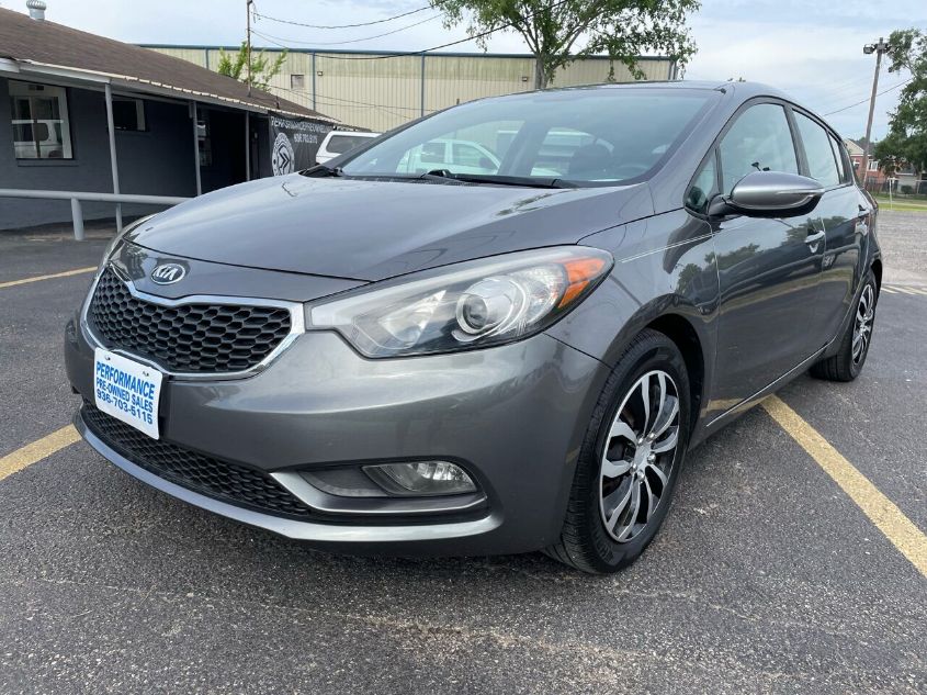 2016 KIA FORTE 5-DOOR LX KNAFK5A84G5643516