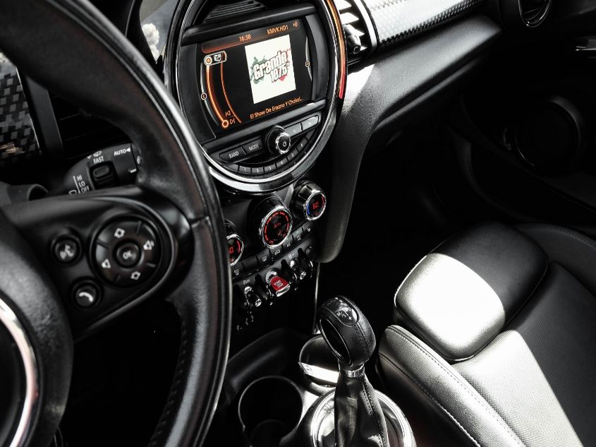 2017 MINI HARDTOP 4 DOOR COOPER S WMWXU3C3XH2F49490