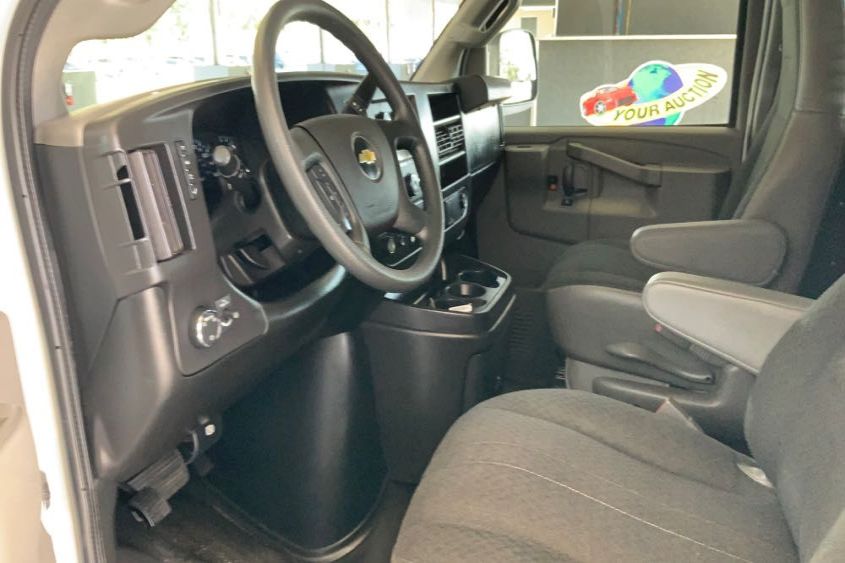 2020 CHEVROLET EXPRESS G2500 1GCWGAFG5L1270923