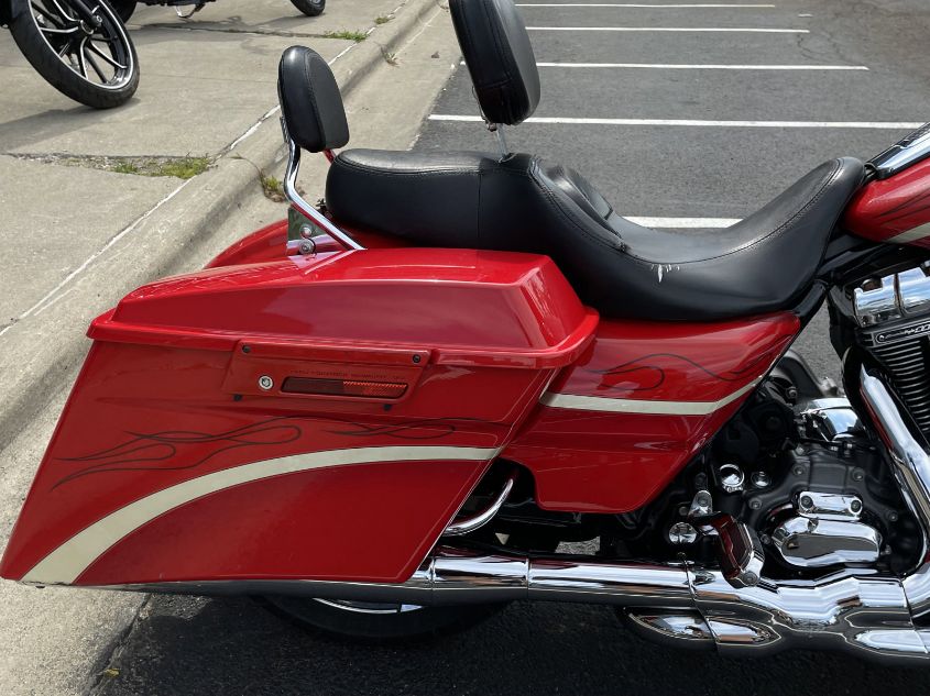 2010 HARLEY-DAVIDSON FLHXSE 1HD1PZ816AB952331